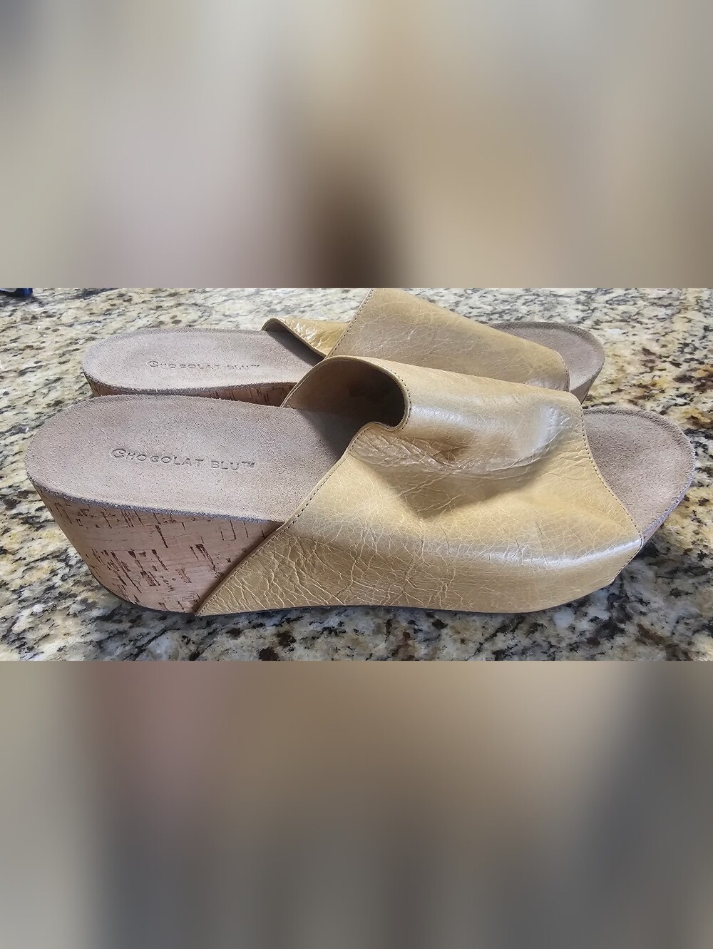 Chocolat Blu Women's Mustard Leather Slide Mules Size 10 - Picture 3 of 11